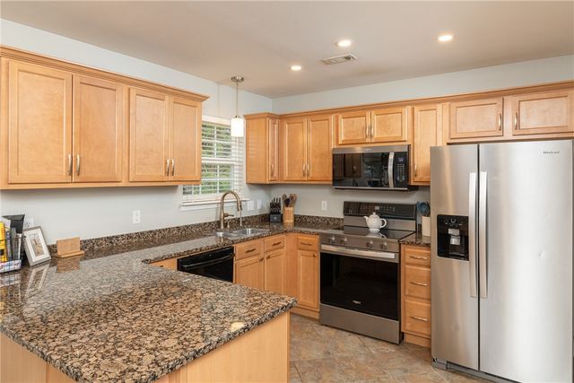 34 Saxony Street, Farmington, AR 72730