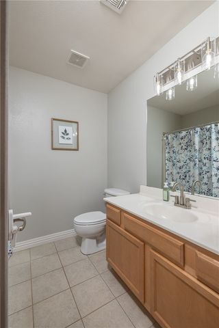 34 Saxony Street, Farmington, AR 72730