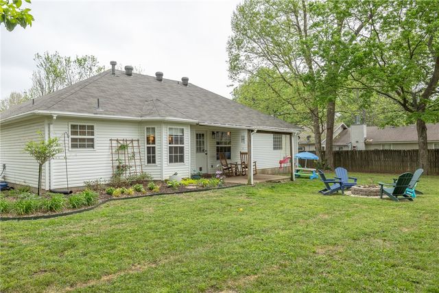 34 Saxony Street, Farmington, AR 72730