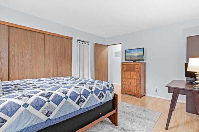 300 Shelard Parkway 303, Saint Louis Park, MN 55426