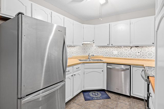 300 Shelard Parkway 303, Saint Louis Park, MN 55426