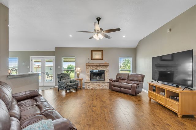 109 Falcons Eye Court, Weatherford, TX 76087