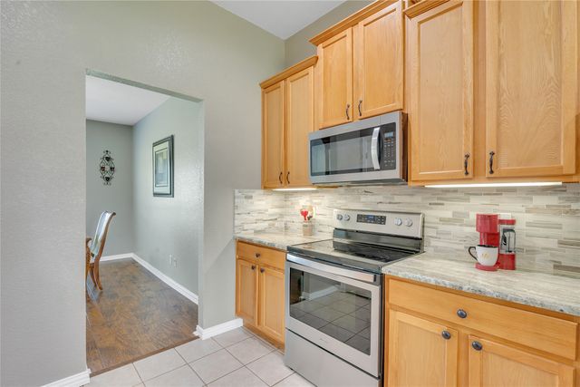 109 Falcons Eye Court, Weatherford, TX 76087