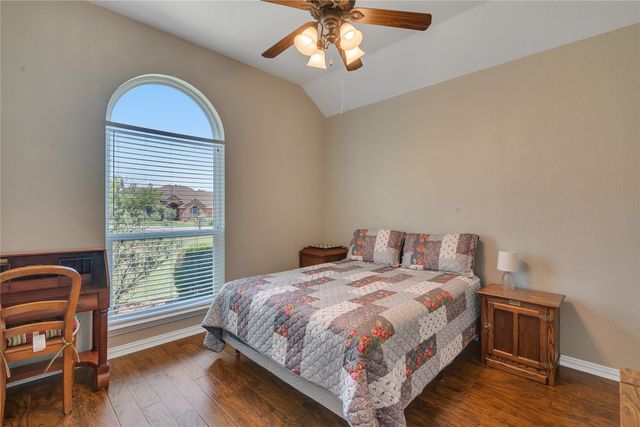 109 Falcons Eye Court, Weatherford, TX 76087