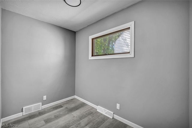 297 Paul Street, Bedford, OH 44146