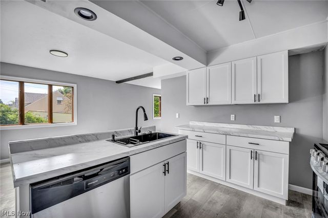 297 Paul Street, Bedford, OH 44146