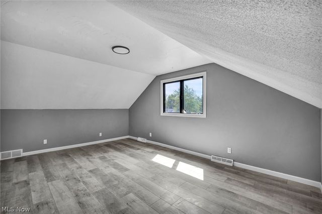 297 Paul Street, Bedford, OH 44146