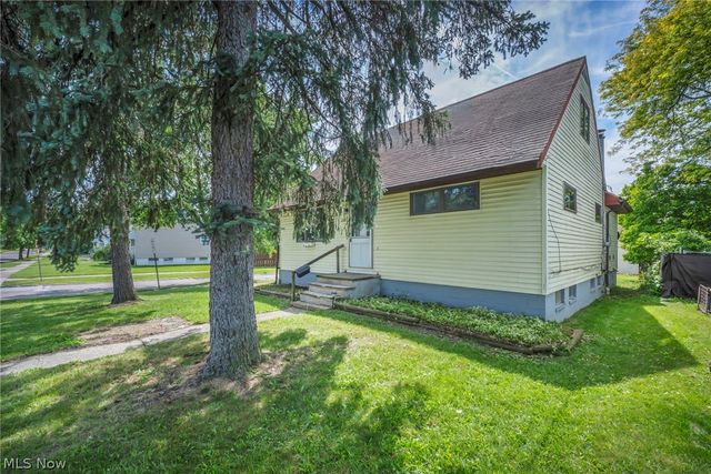297 Paul Street, Bedford, OH 44146