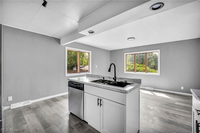 297 Paul Street, Bedford, OH 44146