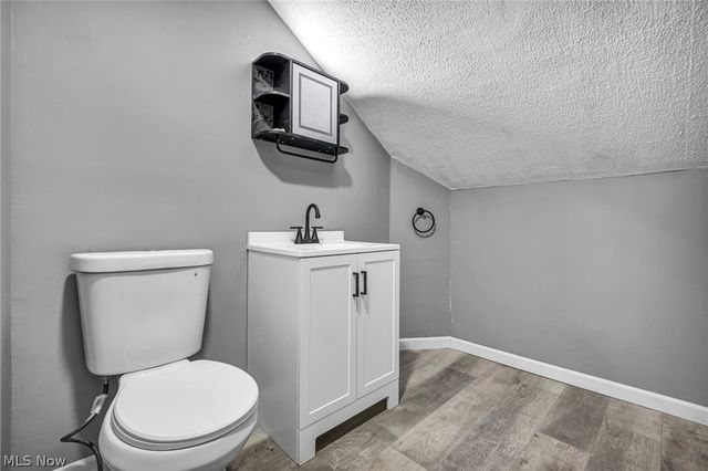 297 Paul Street, Bedford, OH 44146
