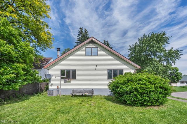 297 Paul Street, Bedford, OH 44146