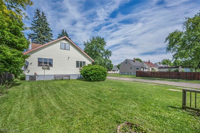 297 Paul Street, Bedford, OH 44146
