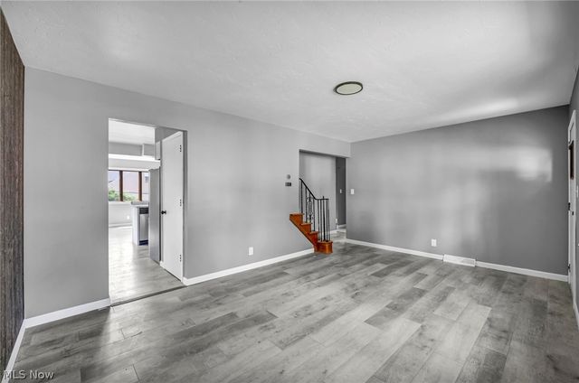 297 Paul Street, Bedford, OH 44146