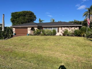 6765 Overlook DR, Fort Myers, FL 33919