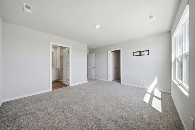 14243 Walnut Meadows Drive, Urbandale, IA 50323