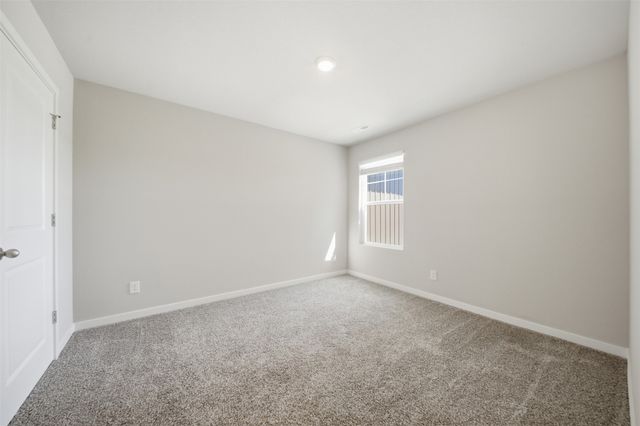 14243 Walnut Meadows Drive, Urbandale, IA 50323