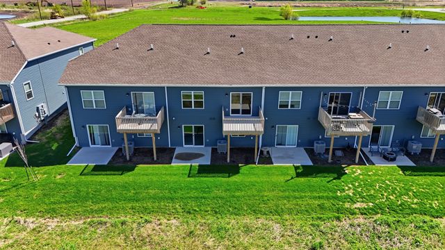 14243 Walnut Meadows Drive, Urbandale, IA 50323