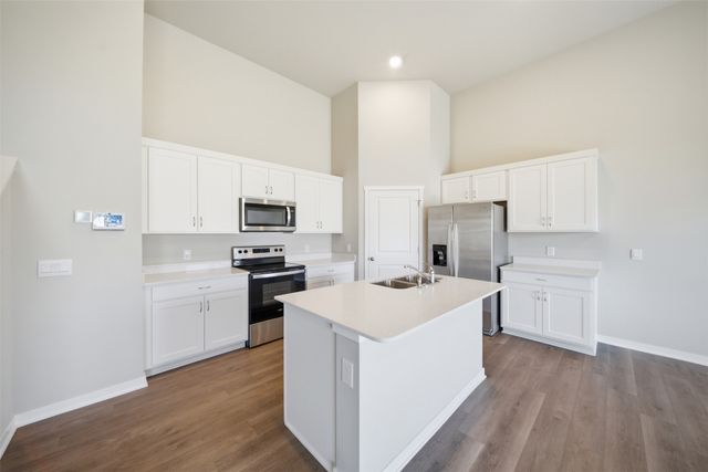 14243 Walnut Meadows Drive, Urbandale, IA 50323
