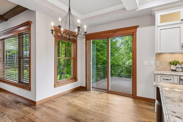 2404 Fieldstone Curve, Woodbury, MN 55129