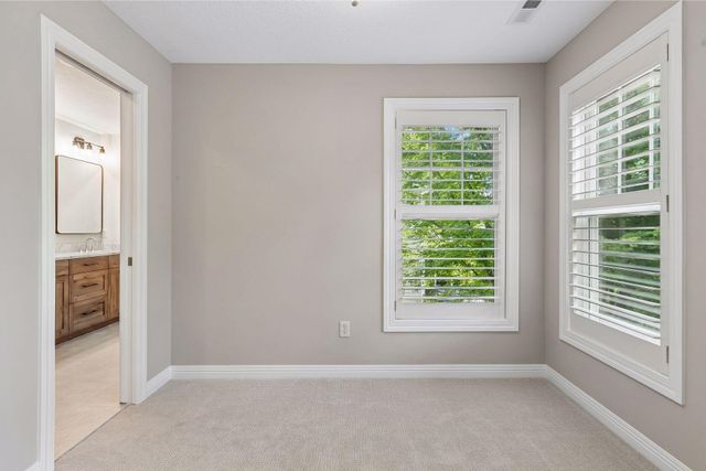 2404 Fieldstone Curve, Woodbury, MN 55129