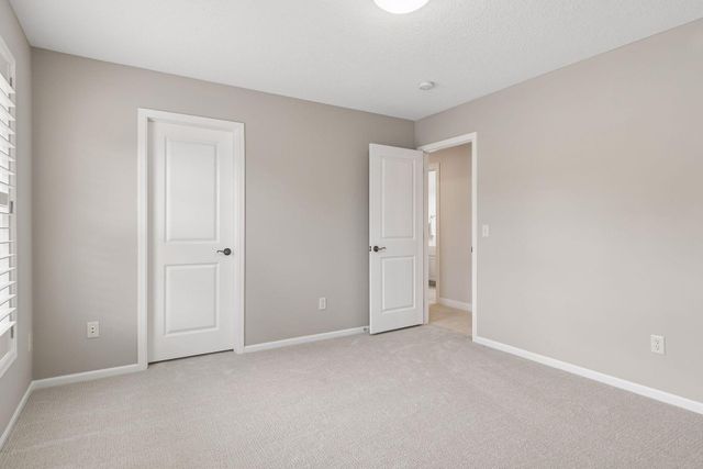 2404 Fieldstone Curve, Woodbury, MN 55129
