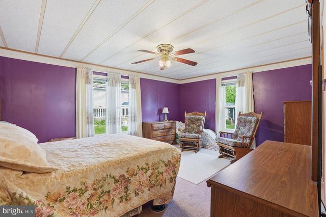 10 COVENTRY PL, Souderton, PA 18964