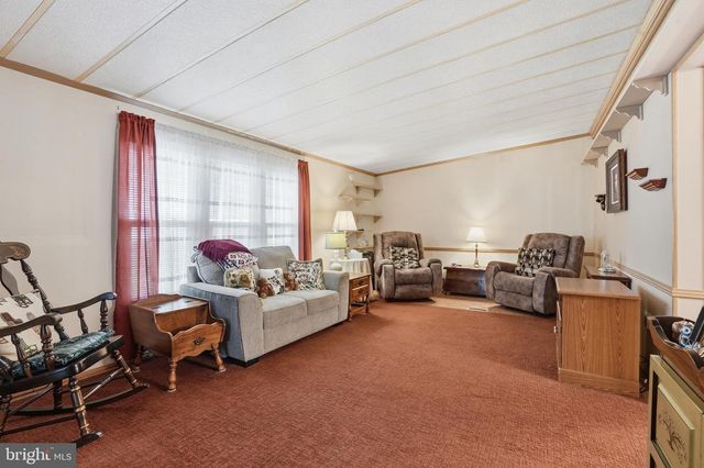 10 COVENTRY PL, Souderton, PA 18964
