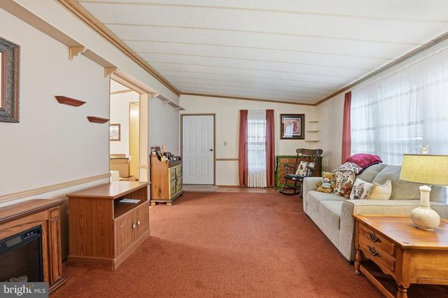 10 COVENTRY PL, Souderton, PA 18964