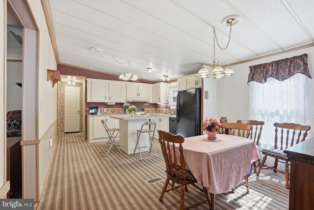 10 COVENTRY PL, Souderton, PA 18964