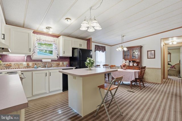 10 COVENTRY PL, Souderton, PA 18964