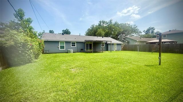 5580 Hooks Avenue, Beaumont, TX 77706