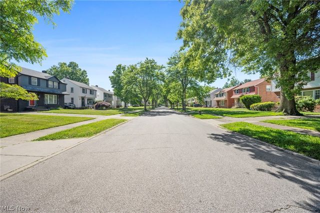 3830 Sherwood Road, South Euclid, OH 44121