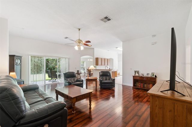 1094 GOLF POINT LOOP, Apopka, FL 32712