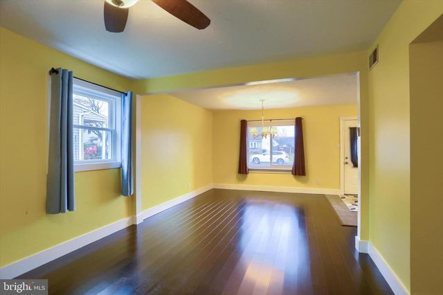 126 BIRCH ST, Middletown, PA 17057