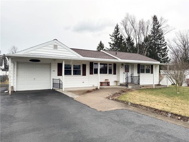 43 Fleming Street, Auburn, NY 13021