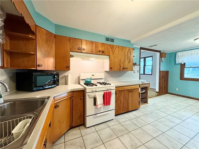 43 Fleming Street, Auburn, NY 13021