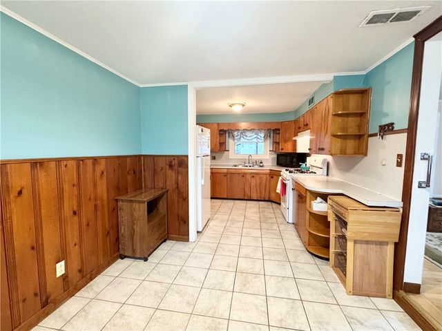 43 Fleming Street, Auburn, NY 13021