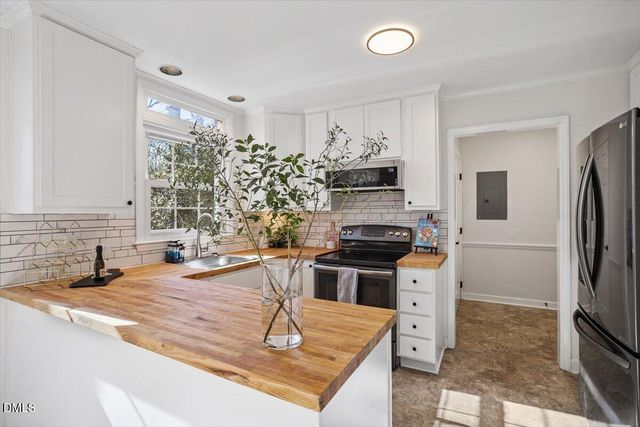 7120 Asheway Drive, Holly Springs, NC 27540