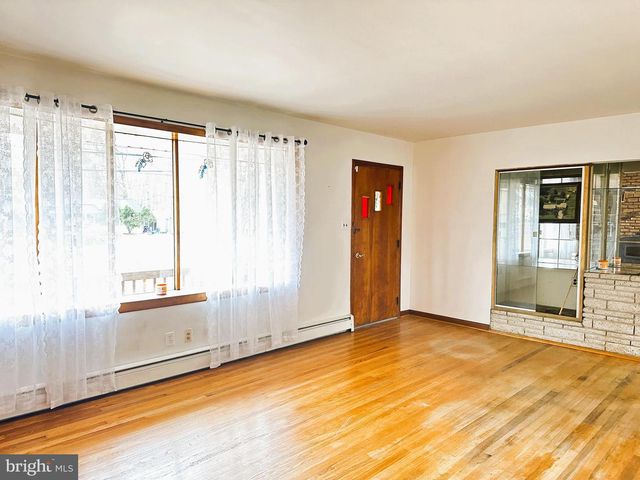 545 MORTON AVE, Rosenhayn, NJ 08352