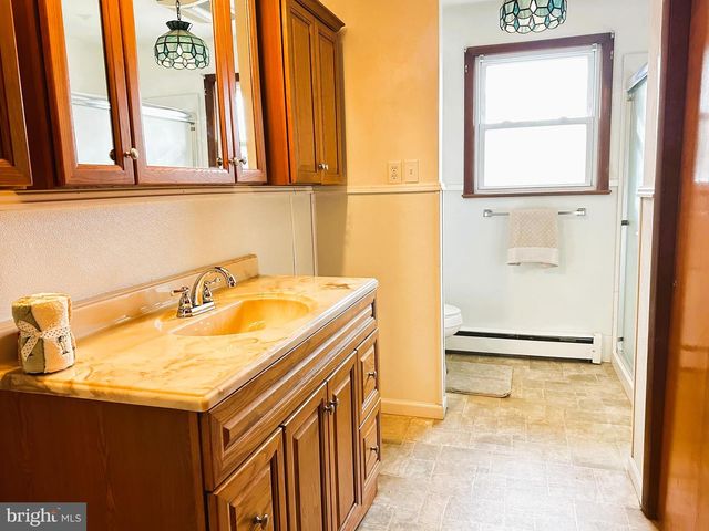 545 MORTON AVE, Rosenhayn, NJ 08352