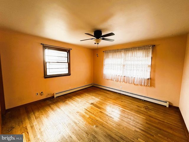 545 MORTON AVE, Rosenhayn, NJ 08352