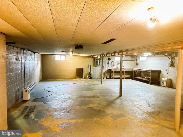 545 MORTON AVE, Rosenhayn, NJ 08352