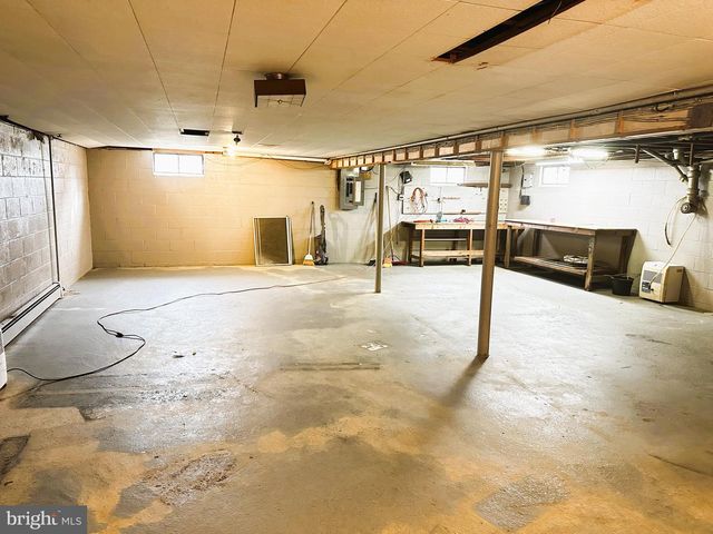 545 MORTON AVE, Rosenhayn, NJ 08352