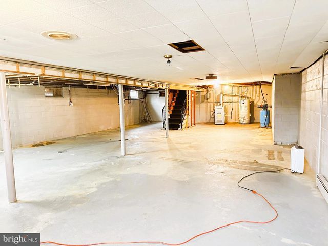 545 MORTON AVE, Rosenhayn, NJ 08352