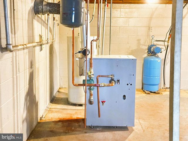 545 MORTON AVE, Rosenhayn, NJ 08352