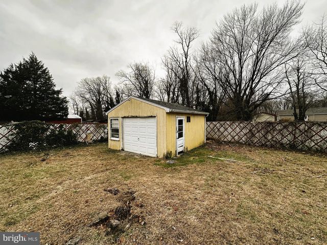 545 MORTON AVE, Rosenhayn, NJ 08352