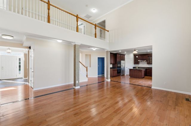 1005 Valley Cove Ct, Nashville, TN 37221