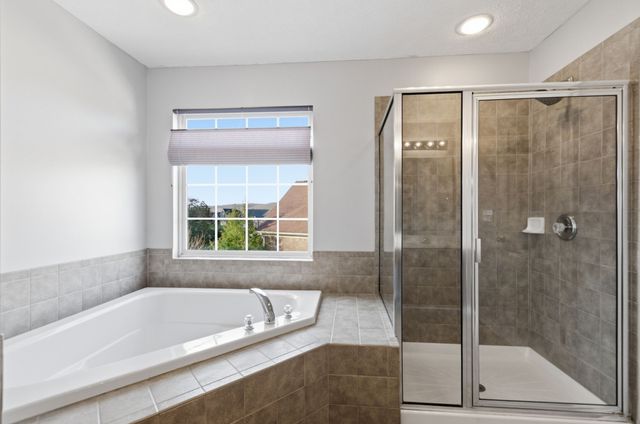 1005 Valley Cove Ct, Nashville, TN 37221