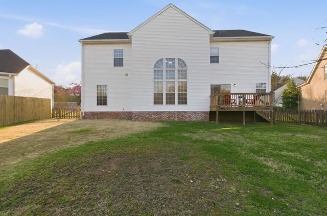 1005 Valley Cove Ct, Nashville, TN 37221