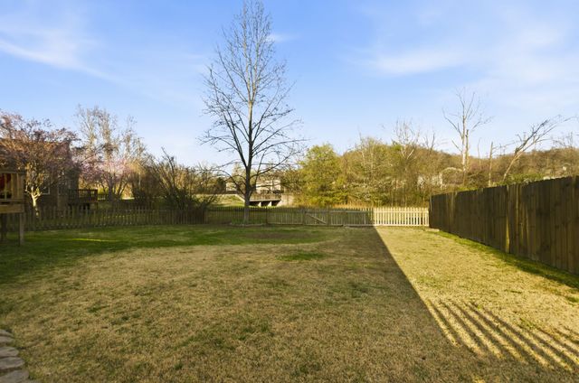 1005 Valley Cove Ct, Nashville, TN 37221